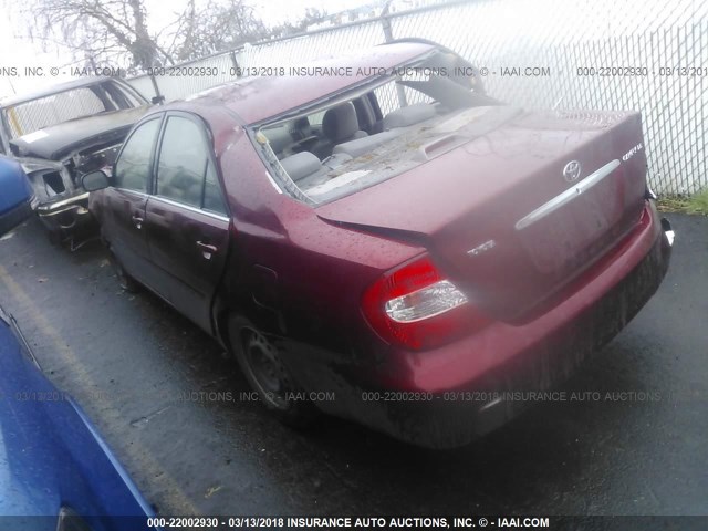JTDBE32K830155846 - 2003 TOYOTA CAMRY LE/XLE RED photo 3