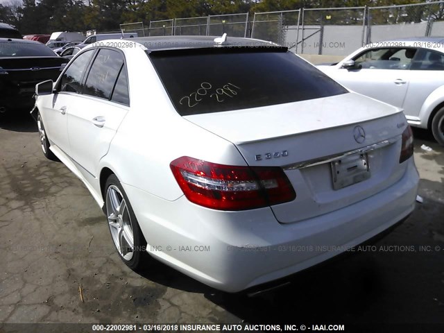 WDDHF8JB2DA686676 - 2013 MERCEDES-BENZ E 350 4MATIC WHITE photo 3