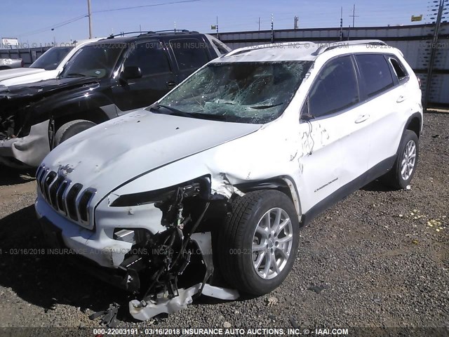 1C4PJLCB2GW222878 - 2016 JEEP CHEROKEE LATITUDE WHITE photo 2