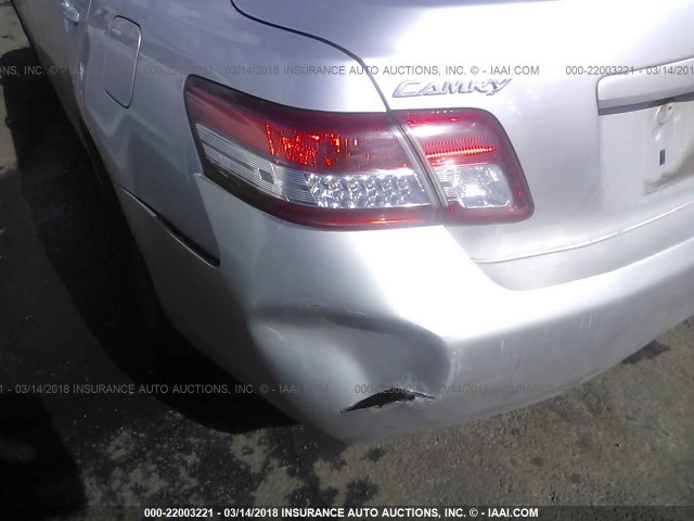 4T4BF3EK0BR177230 - 2011 TOYOTA CAMRY SE/LE/XLE SILVER photo 6