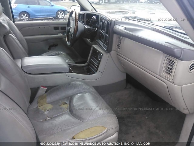 1GYEC63T94R269860 - 2004 CADILLAC ESCALADE LUXURY WHITE photo 5