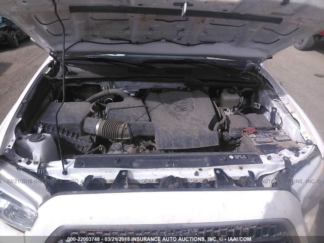 3TMCZ5AN6HM093318 - 2017 TOYOTA TACOMA DBL CAB/SR/TRDSPT/OR/PRO თეთრი ფოტო 10