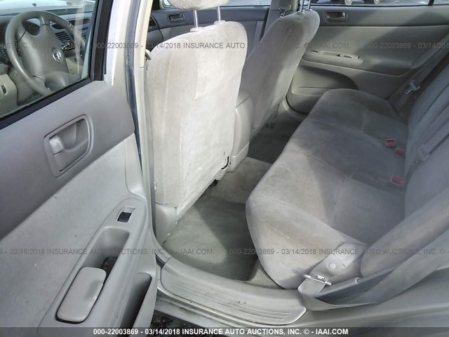 JTDBE32K830177572 - 2003 TOYOTA CAMRY LE/XLE Ոսկեգույն լուսանկար 8