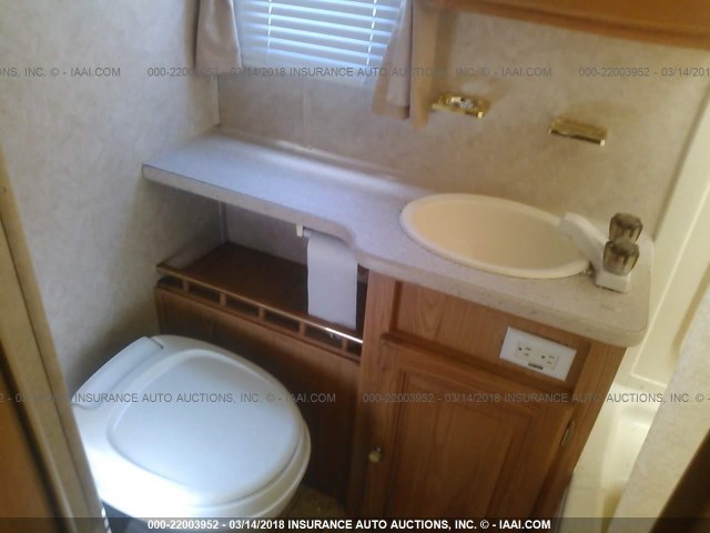 4X4TRLB295D084462 - 2005 FOREST RIVER ROCKWOOD  白色 照片 10