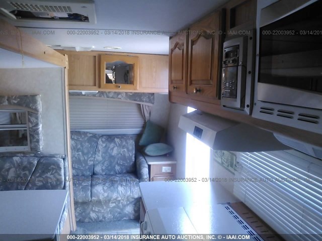 4X4TRLB295D084462 - 2005 FOREST RIVER ROCKWOOD  白色 照片 5