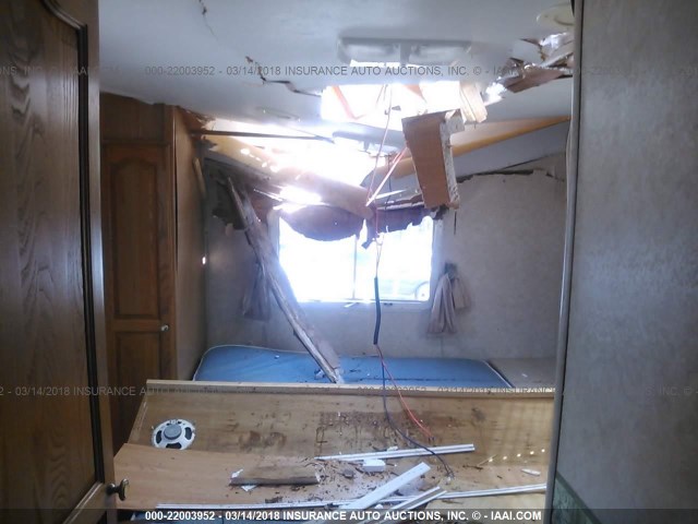 4X4TRLB295D084462 - 2005 FOREST RIVER ROCKWOOD  白色 照片 8