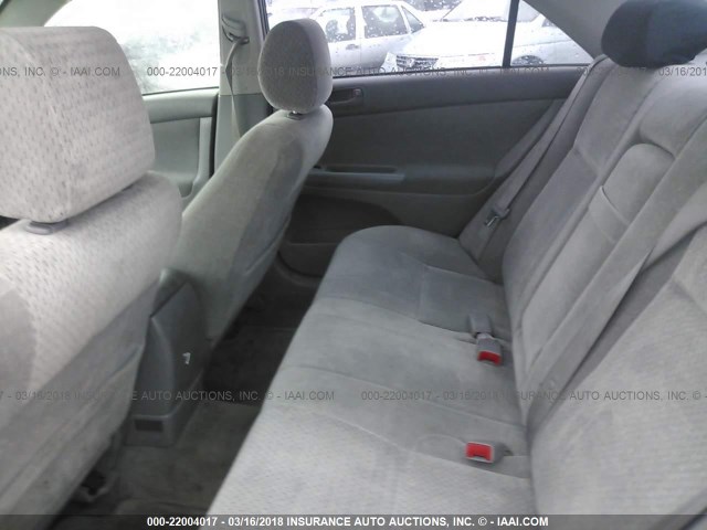 JTDBE32K320074039 - 2002 TOYOTA CAMRY LE/XLE/SE Күлгін фото 8