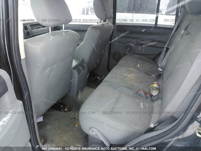 1J8HG48K37C647683 - 2007 JEEP COMMANDER BLACK photo 8