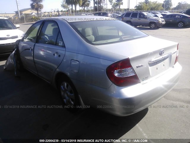 4T1BE32K43U749144 - 2003 TOYOTA CAMRY LE/XLE/SE ვერცხლისფერი ფოტო 3