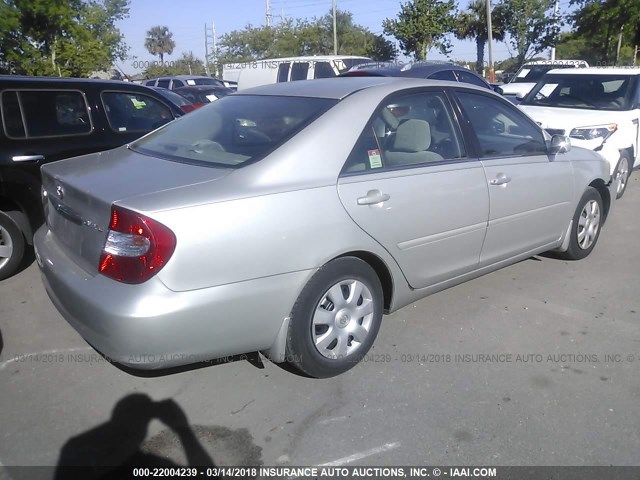 4T1BE32K43U749144 - 2003 TOYOTA CAMRY LE/XLE/SE SILVER photo 4