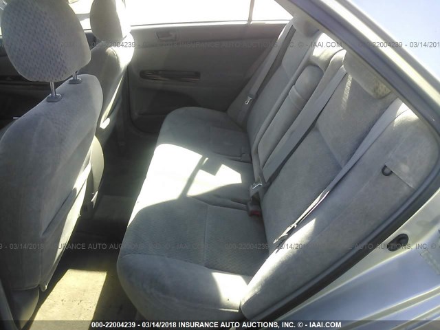 4T1BE32K43U749144 - 2003 TOYOTA CAMRY LE/XLE/SE ვერცხლისფერი ფოტო 8