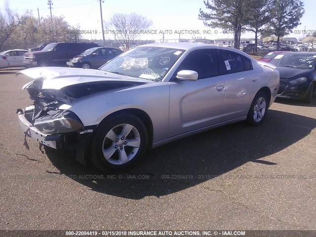 2C3CDXBGXCH304073 - 2012 DODGE CHARGER SE SILVER photo 2