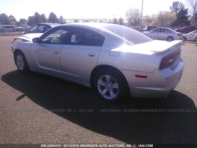 2C3CDXBGXCH304073 - 2012 DODGE CHARGER SE SILVER photo 3