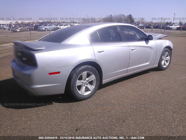 2C3CDXBGXCH304073 - 2012 DODGE CHARGER SE SILVER photo 4