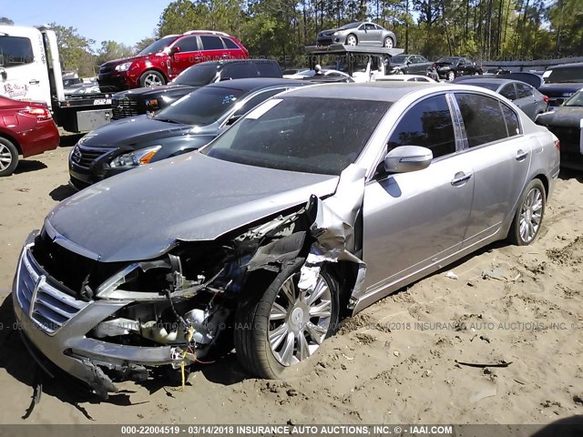 KMHGC4DE4AU073946 - 2010 HYUNDAI GENESIS 3.8L SILVER photo 2