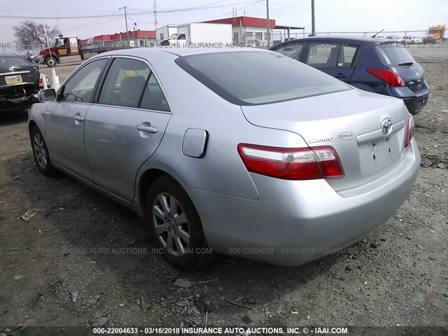 JTNBE46K873109871 - 2007 TOYOTA CAMRY NEW GENERAT CE/LE/XLE/SE SILVER photo 3