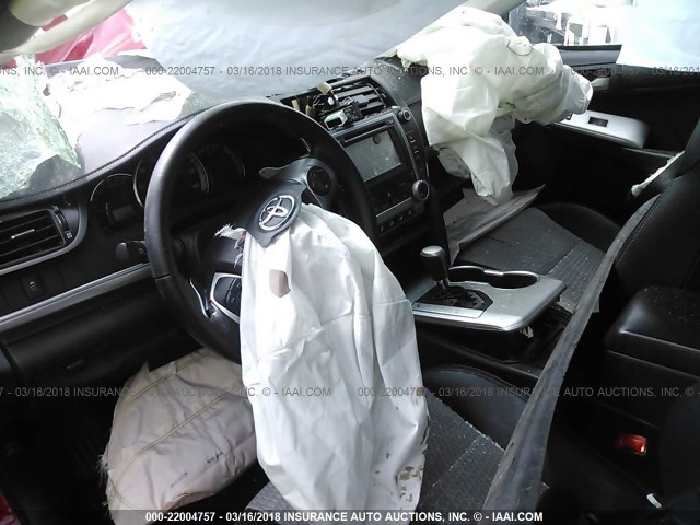 4T1BF1FK8CU625129 - 2012 TOYOTA CAMRY SE/LE/XLE 红色 照片 5