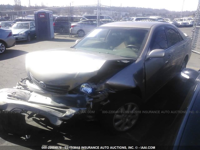 JTDBE32K740264235 - 2004 TOYOTA CAMRY LE/XLE BEIGE photo 2