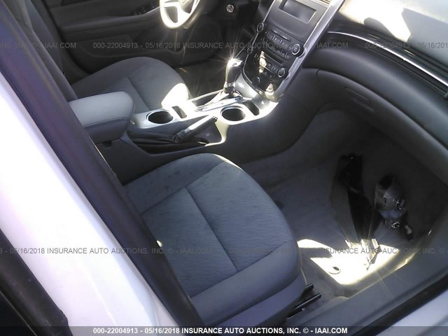 1G11B5SL1EF132751 - 2014 CHEVROLET MALIBU LS 白色 照片 5