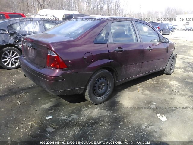 1FAFP34N97W352827 - 2007 FORD FOCUS ZX4/S/SE/SES RED photo 4