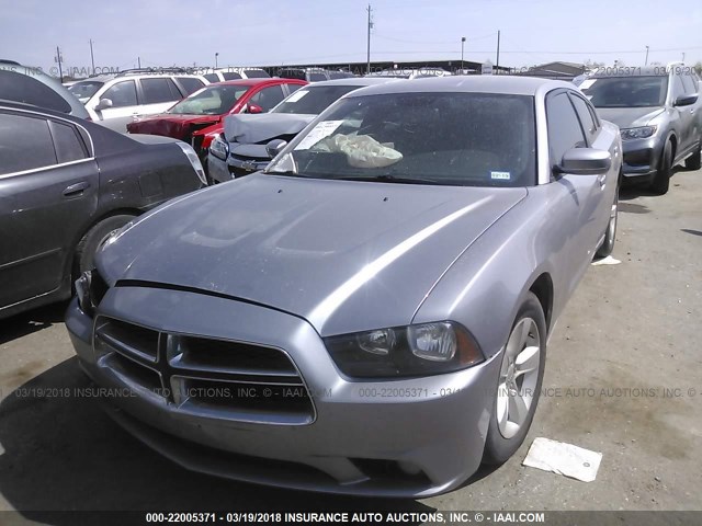 2C3CDXHG1EH182441 - 2014 DODGE CHARGER SXT SILVER photo 2