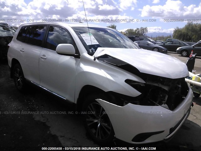 5TDZA3EH1BS016101 - 2011 TOYOTA HIGHLANDER SE WHITE photo 1