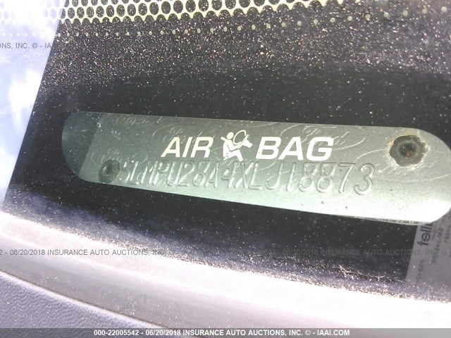 5LMPU28A4XLJ18873 - 1999 LINCOLN NAVIGATOR 黑色 照片 9