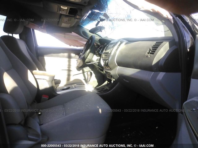 3TMJU4GN1EM157767 - 2014 TOYOTA TACOMA DOUBLE CAB PRERUNNER GRAY photo 5