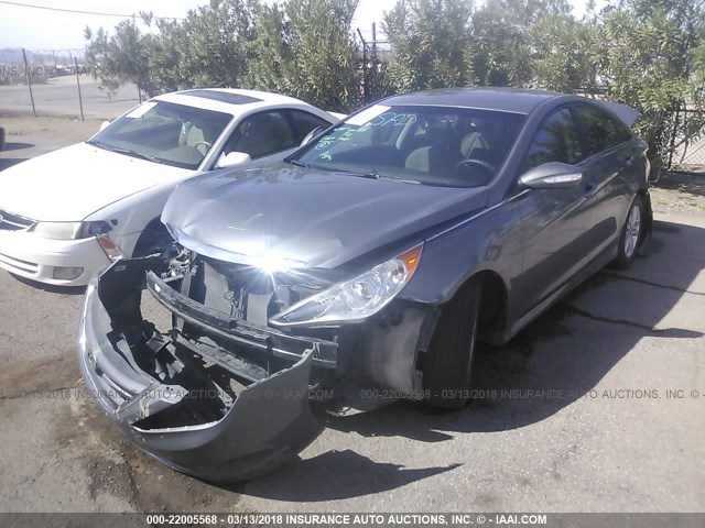 5NPEB4ACXEH827594 - 2014 HYUNDAI SONATA GLS GRAY photo 2