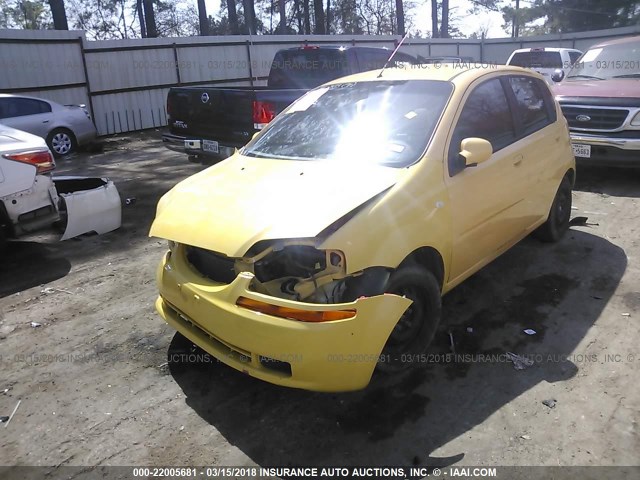 KL1TD62605B292788 - 2005 CHEVROLET AVEO LS YELLOW photo 2