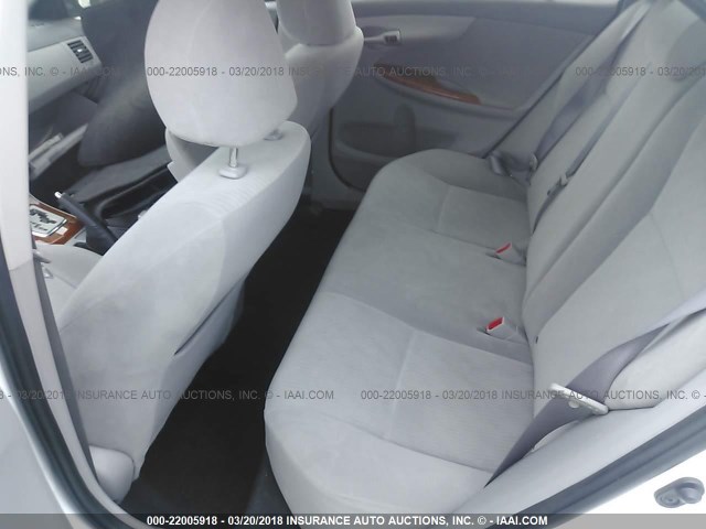 1NXBU40E89Z022135 - 2009 TOYOTA COROLLA S/LE/XLE WHITE photo 8