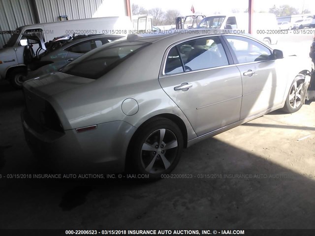 1G1ZC5E05CF205747 - 2012 CHEVROLET MALIBU 1LT 金色 照片 4