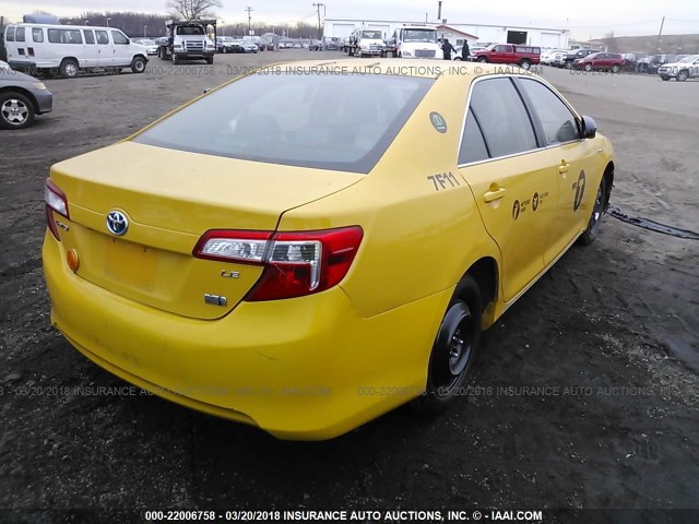 4T1BD1FK3EU138672 - 2014 TOYOTA CAMRY HYBRID/LE/XLE YELLOW photo 4