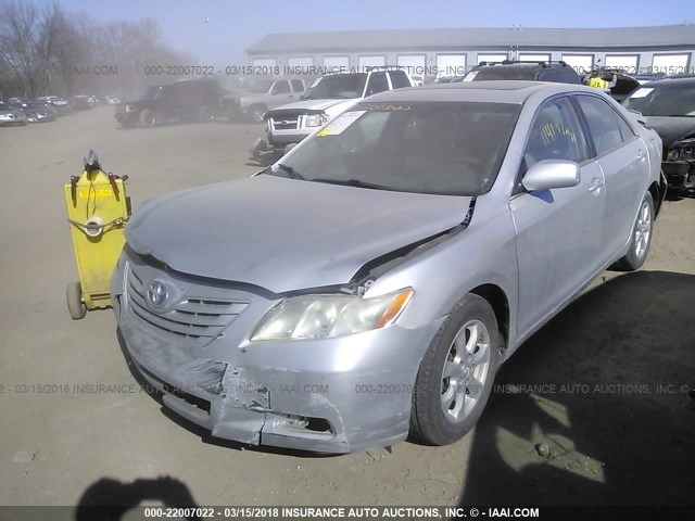 4T4BE46K99R061560 - 2009 TOYOTA CAMRY SE/LE/XLE SILVER photo 2