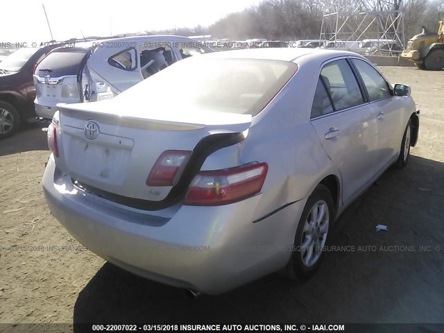 4T4BE46K99R061560 - 2009 TOYOTA CAMRY SE/LE/XLE SILVER photo 4