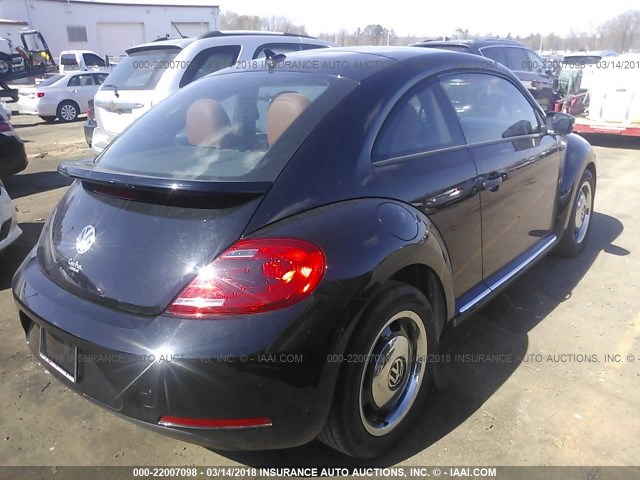 3VWF17AT4FM656777 - 2015 VOLKSWAGEN BEETLE 1.8T 黑色 照片 4