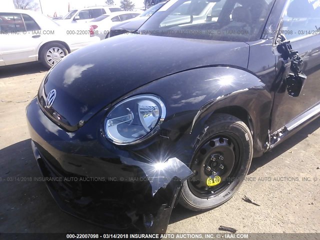 3VWF17AT4FM656777 - 2015 VOLKSWAGEN BEETLE 1.8T 黑色 照片 6