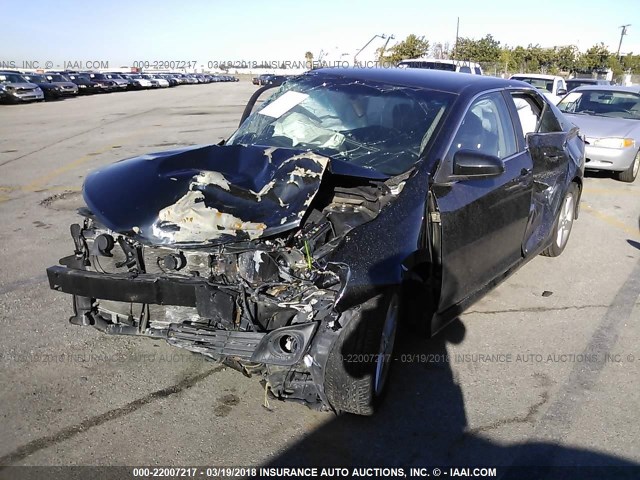 4T1BF1FK5CU147512 - 2012 TOYOTA CAMRY SE/LE/XLE Черный фото 2