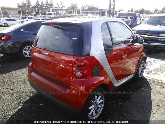 WMEEJ31X18K178386 - 2008 SMART FORTWO PURE/PASSION ORANGE photo 4