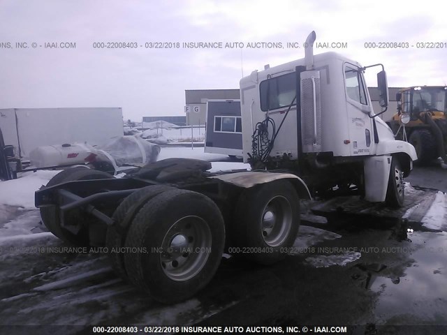 1FUYSSEB9YLG35114 - 2000 FREIGHTLINER CONVENTIONAL FLC120 WHITE photo 4