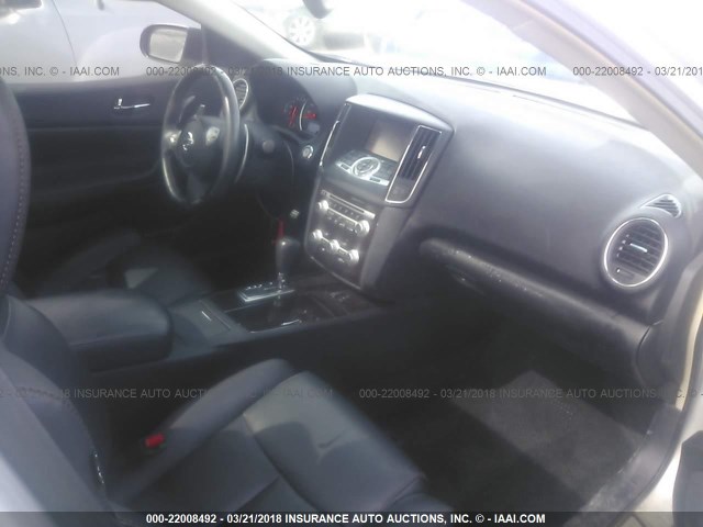 1N4AA5AP4EC499469 - 2014 NISSAN MAXIMA S/SV SILVER photo 5