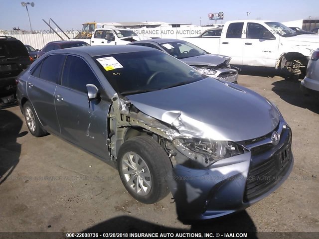 4T4BF1FK2FR461709 - 2015 TOYOTA CAMRY LE/XLE/SE/XSE SILVER photo 1
