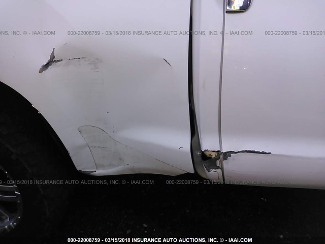 5TFRM5F14BX024563 - 2011 TOYOTA TUNDRA DOUBLE CAB SR5 WHITE photo 6