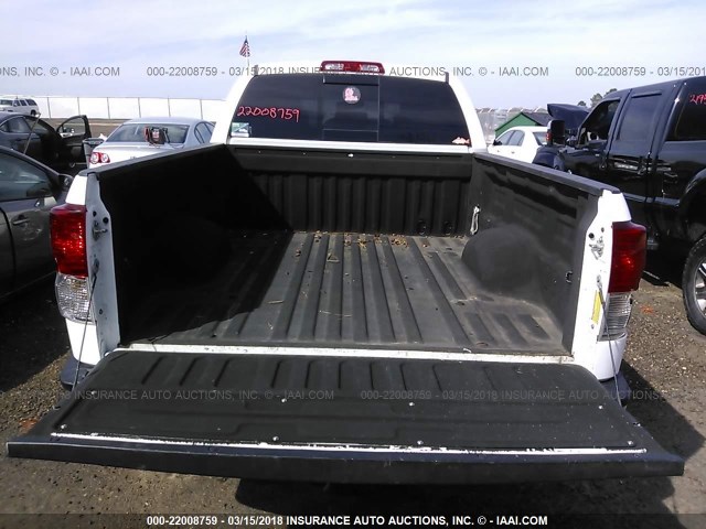 5TFRM5F14BX024563 - 2011 TOYOTA TUNDRA DOUBLE CAB SR5 WHITE photo 8