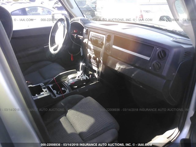 1J8HH48K48C114675 - 2008 JEEP COMMANDER SPORT Plata foto 5