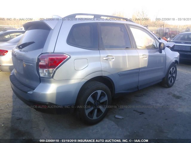 JF2SJAEC2JH481453 - 2018 SUBARU FORESTER 2.5I PREMIUM SILVER photo 4