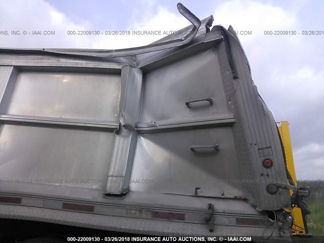 48X1F392251003556 - 2005 TRAVIS BODY & TRAILER DUMP  SILVER photo 5