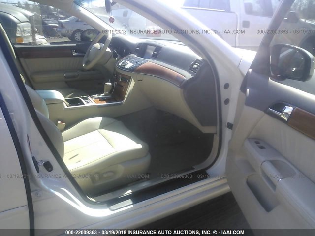 JNKAY01F46M250583 - 2006 INFINITI M35 SPORT WHITE photo 5