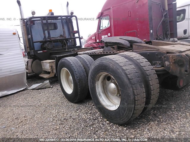 1FUYDCYB2LP373785 - 1990 FREIGHTLINER FLD FLD120 RED photo 3