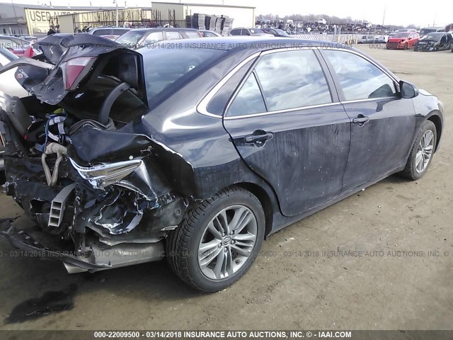 4T1BF1FKXFU060645 - 2015 TOYOTA CAMRY LE/XLE/SE/XSE BLACK photo 4